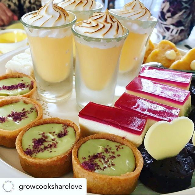 This gem via @growcooksharelove, featuring one of our all-time favourite desserts - lemon curd. 🍋 🧁Time for another visit? We can&rsquo;t wait to welcome you again! 🤗
